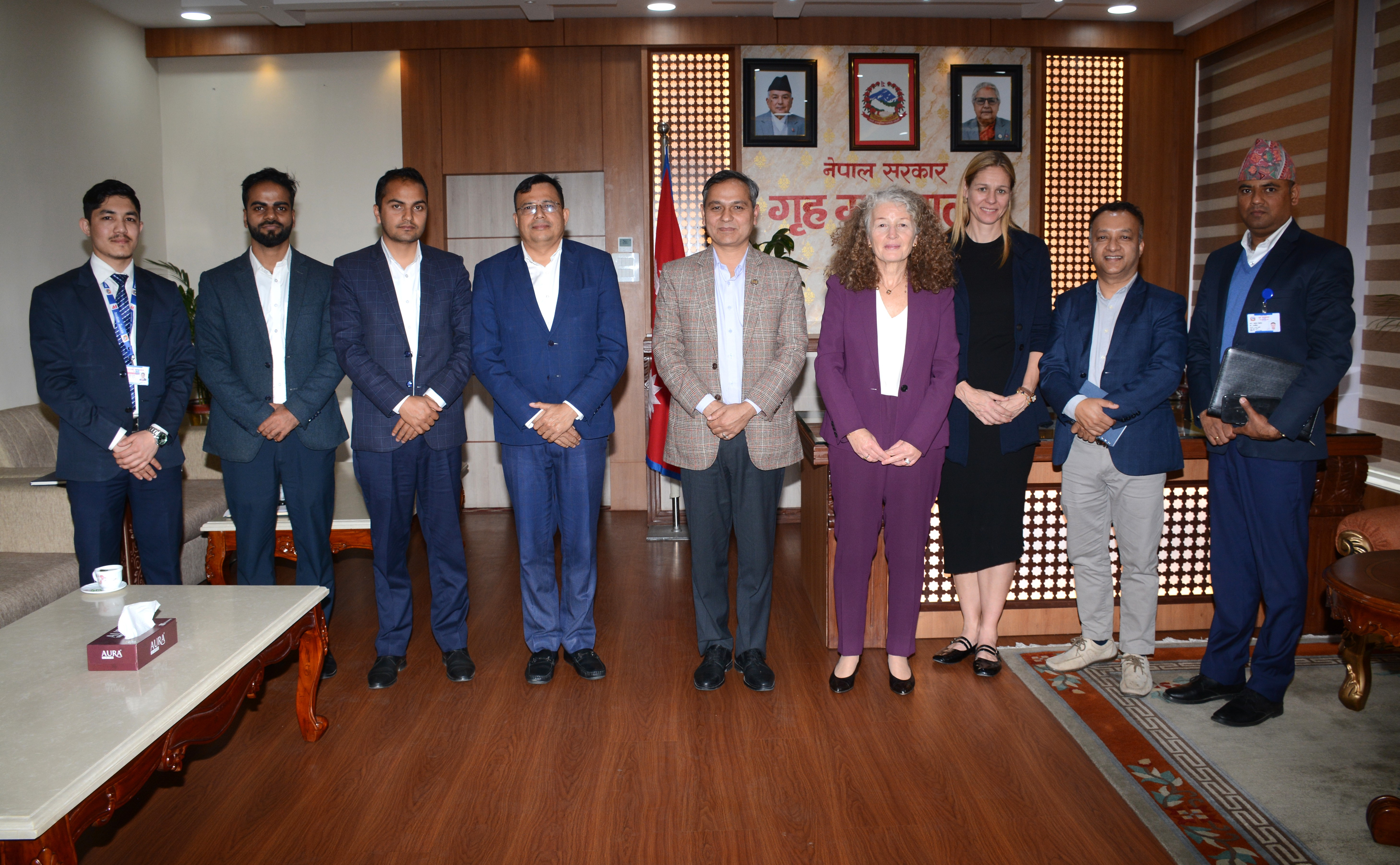 माननीय गृहमन्त्री श्री ओम प्रकाश अर्यालज्यू र नेपालस्थीत विभिन्न देशका कूटनीतिक निकायका पदाधिकारीज्यूहरुबिच भेटघाट