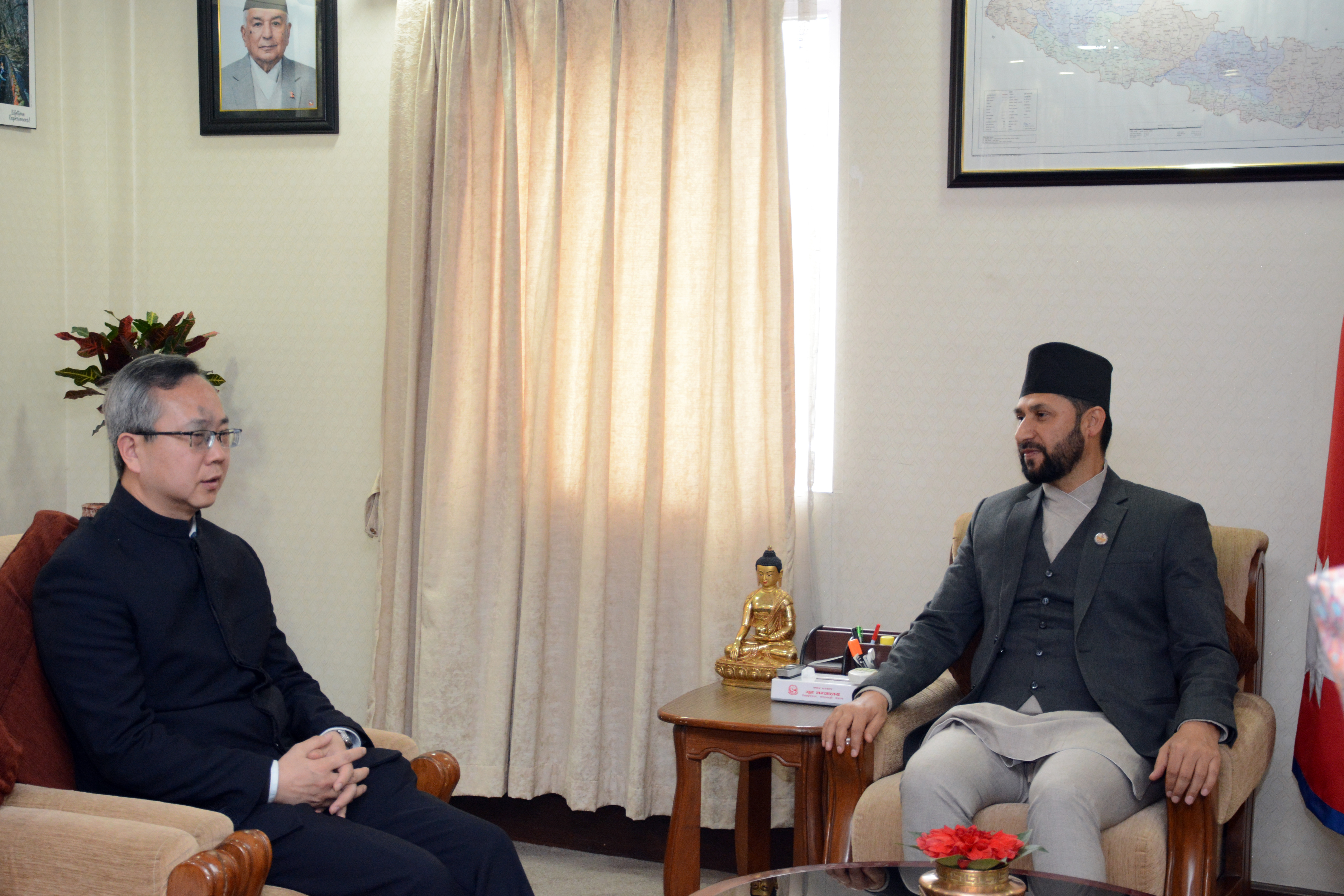 मा. उपप्रधानमन्त्री एवम् गृह मन्त्रीज्यू र नेपालका लागि चीनका राजदुत बीच भेटवार्ता - २०८० चैत्र १४