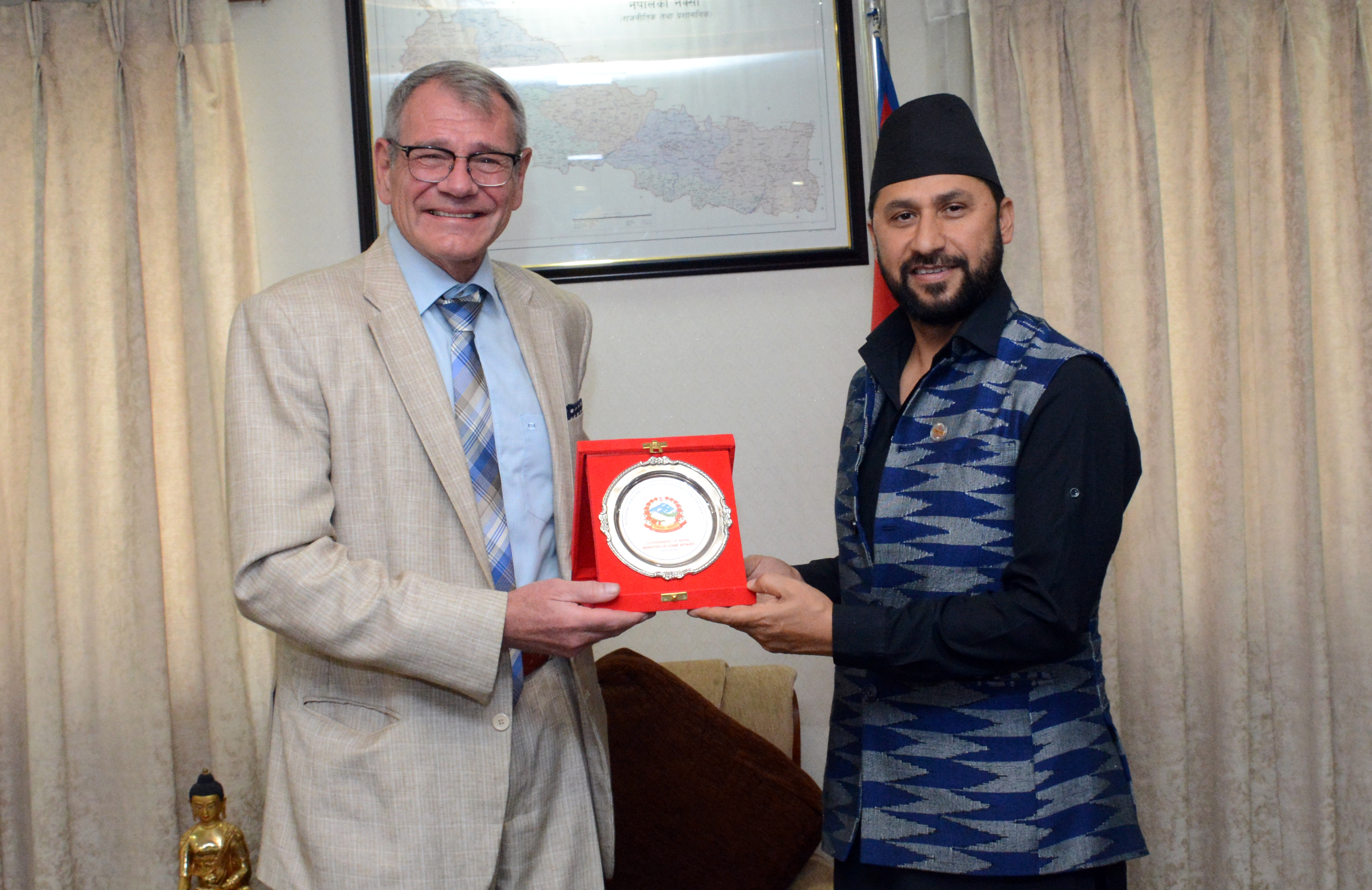 मा. उपप्रधानमन्त्री एवम् गृह मन्त्रीज्यू र नेपालका लागि जर्मनीका राजदुत बीच भेटवार्ता - २०८० चैत्र २०